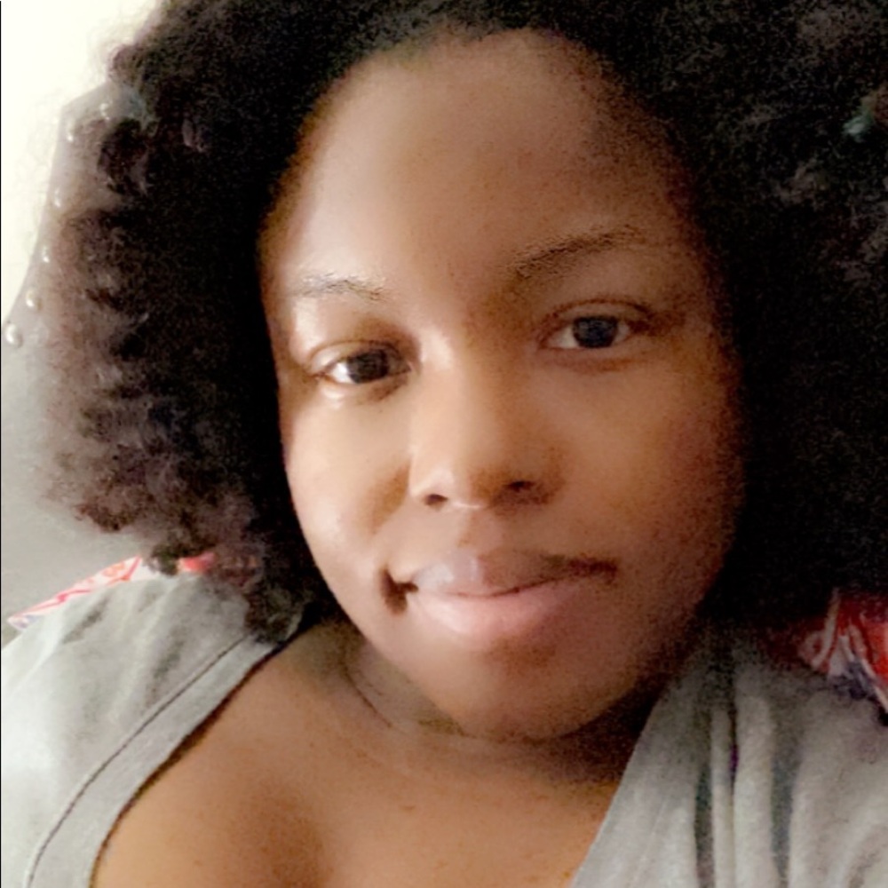 Meet your Posher, Tamela
